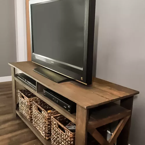 Pallet TV Stand built with plans